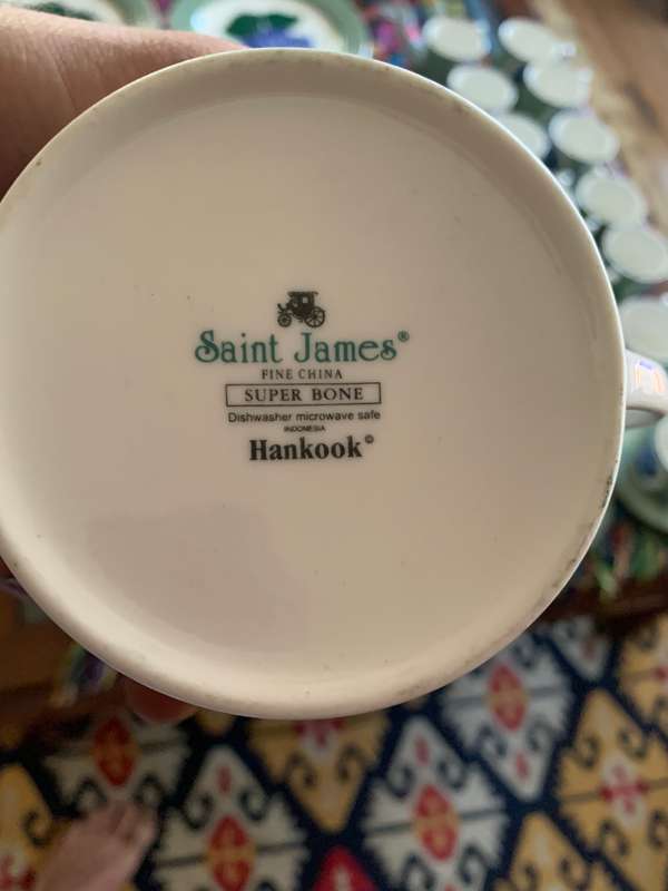 Saint James Complete Crockery Set - Vintage