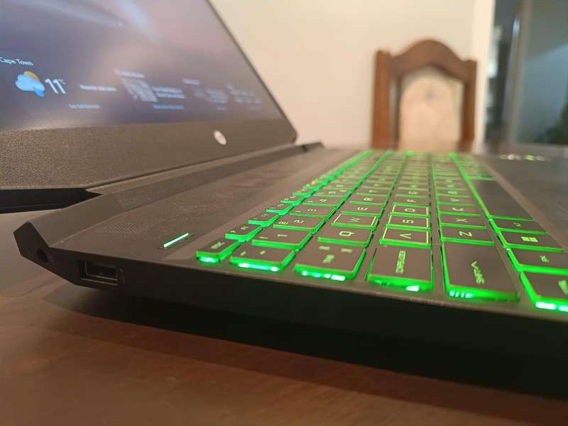 HP Pavilion Gaming Laptop AMD Ryzen 5 5600H 8.00 GB 512GB SSD