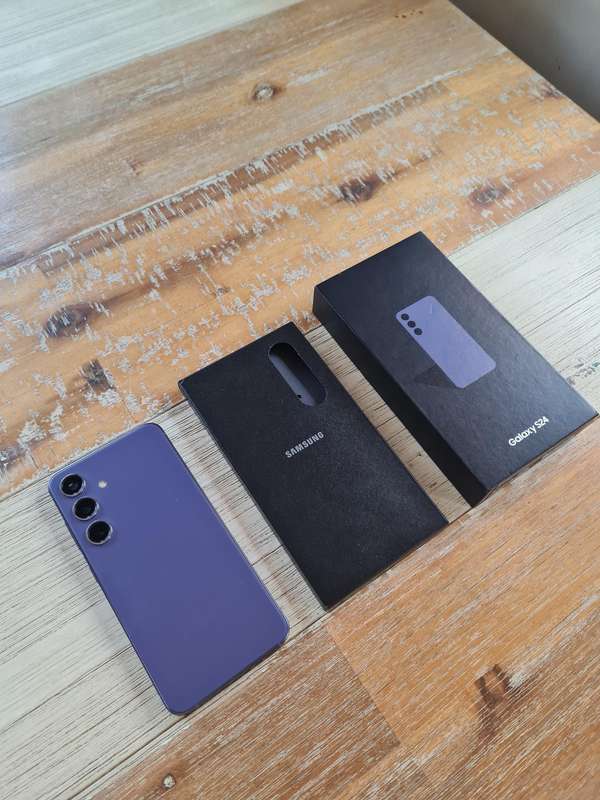 Samsung Galaxy S24 256GB Cobalt Violet