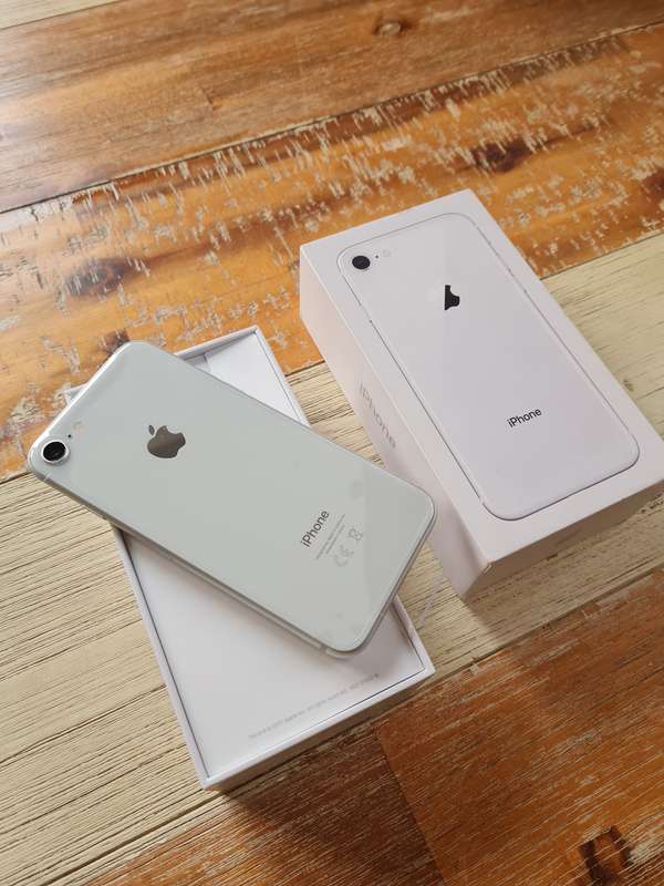 Apple iPhone 8 64GB Silver