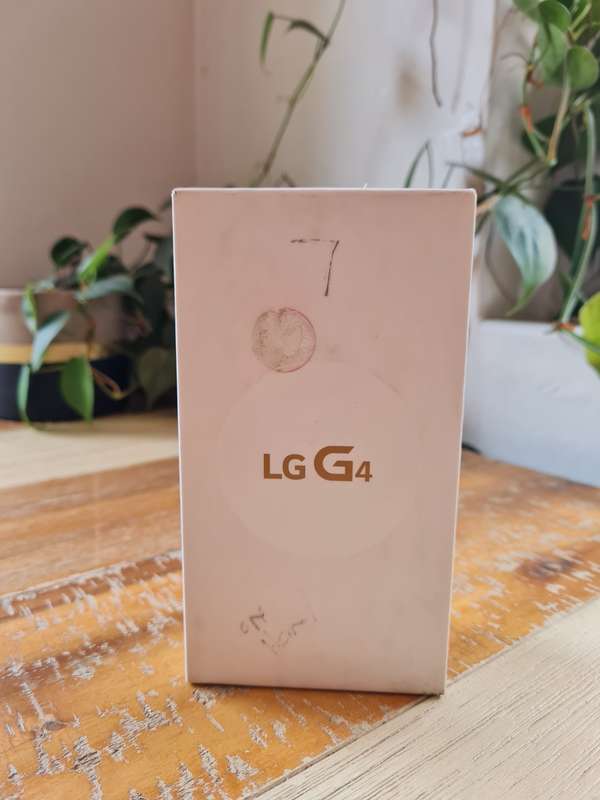 LG G4 32GB Leather Brown