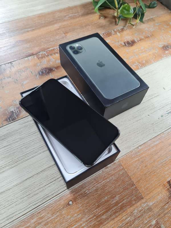 Apple iPhone 11 Pro Max 64GB Midnight Green