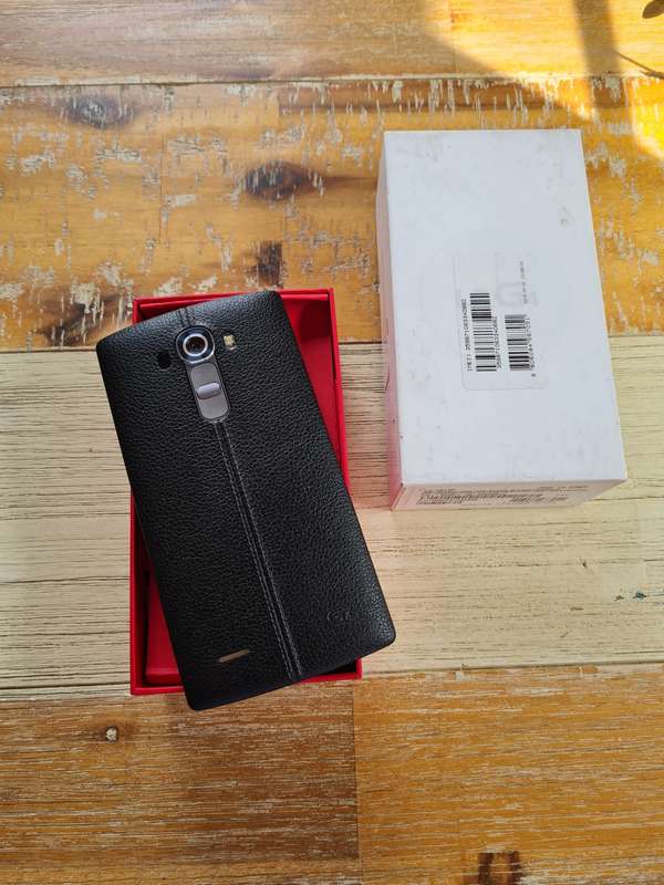 LG G4 32GB Leather Black