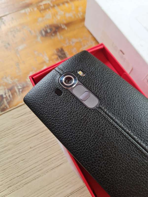 LG G4 32GB Leather Black