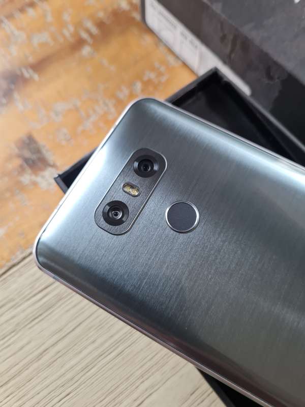 LG G6 32GB Ice Platinum