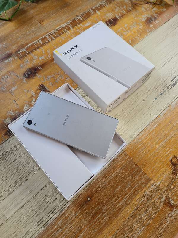 Sony Xperia Z5 32GB White