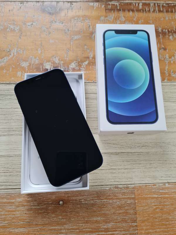 Apple iPhone 12 64GB Black