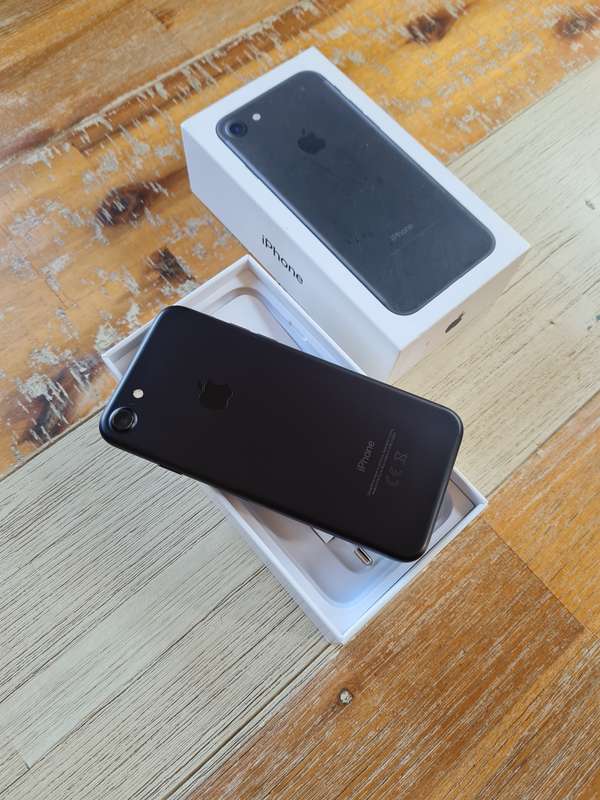 Apple iPhone 7 32GB Black