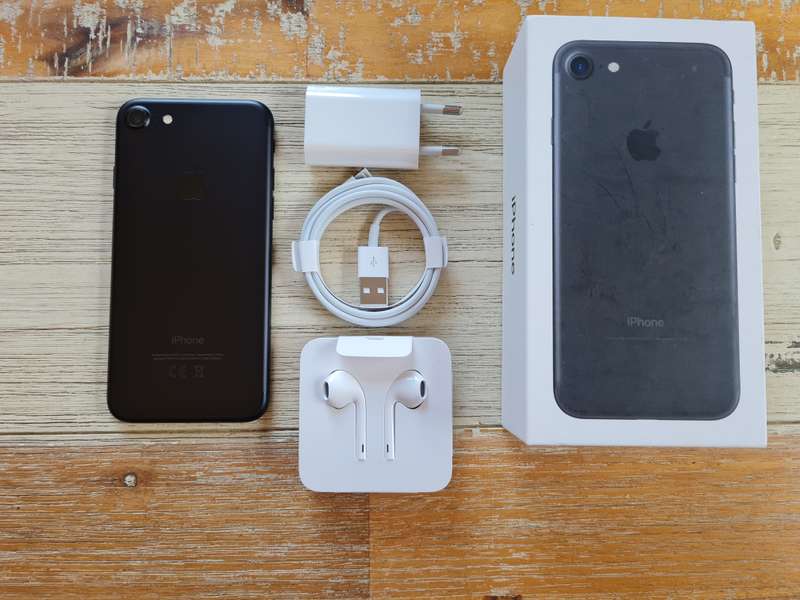 Apple iPhone 7 32GB Black