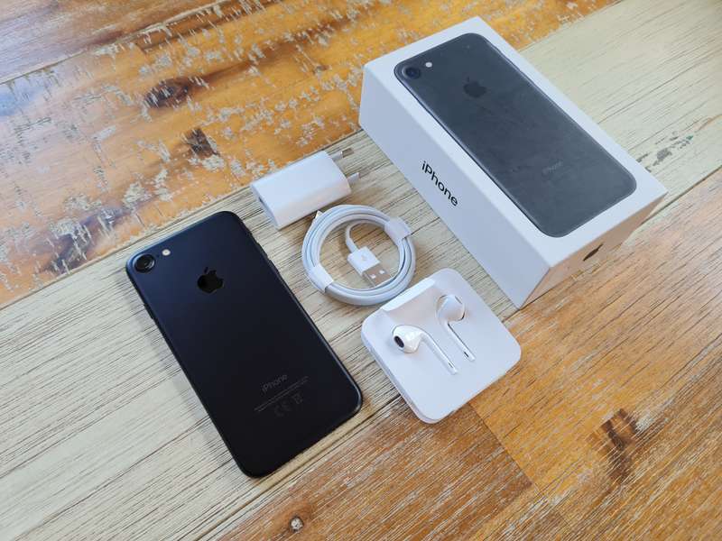 Apple iPhone 7 32GB Black