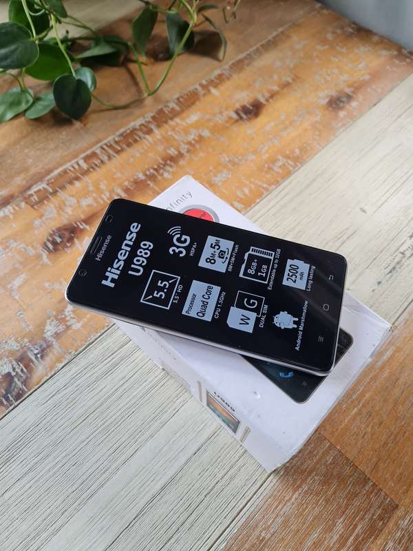 Hisense Infinity U989 8GB Black Silver