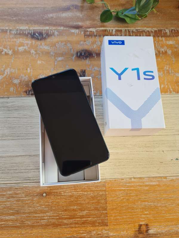 Vivo Y1s 32GB Olive Black