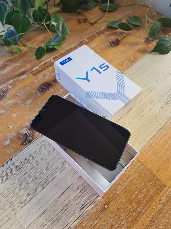 Vivo Y1s 32GB Olive Black