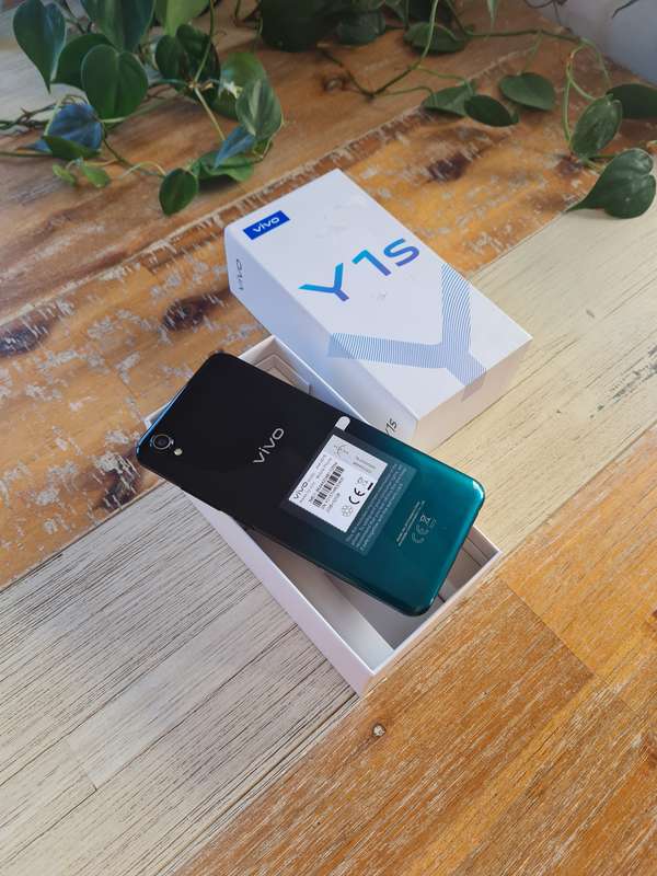 Vivo Y1s 32GB Olive Black