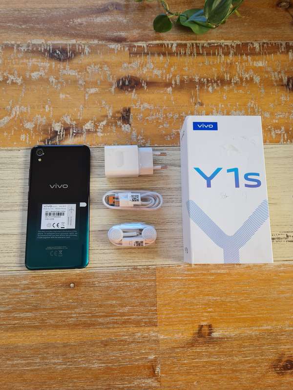 Vivo Y1s 32GB Olive Black