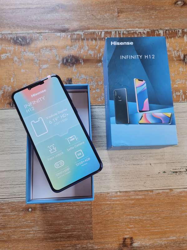 Hisense Infinity H12 32GB Blue