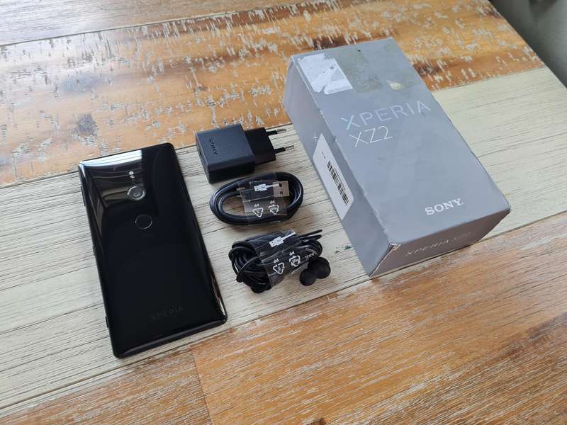 Sony Xperia XZ2 64GB Liquid Black