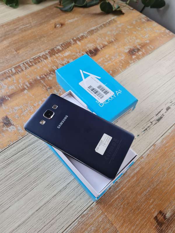 Samsung Galaxy A5 16GB Midnight Black