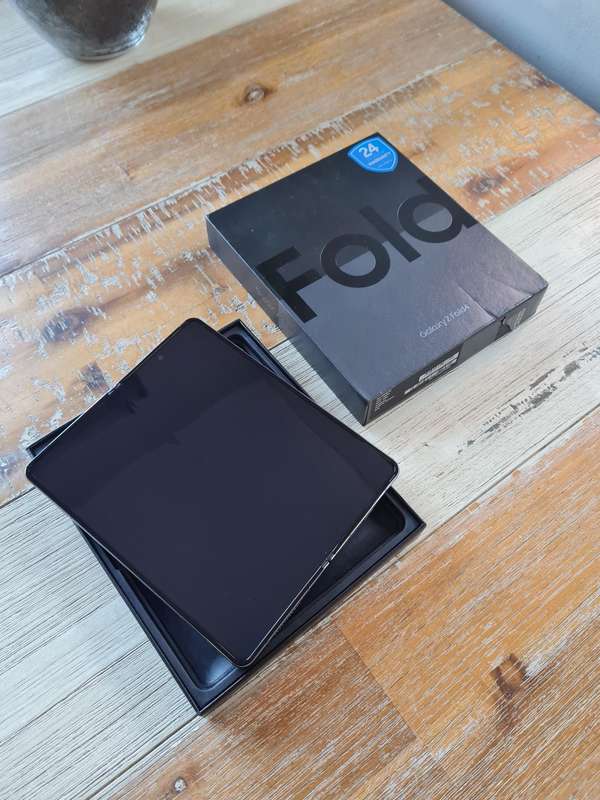 Samsung Galaxy Z Fold 4 256GB Graygreen