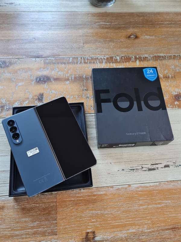 Samsung Galaxy Z Fold 4 256GB Graygreen