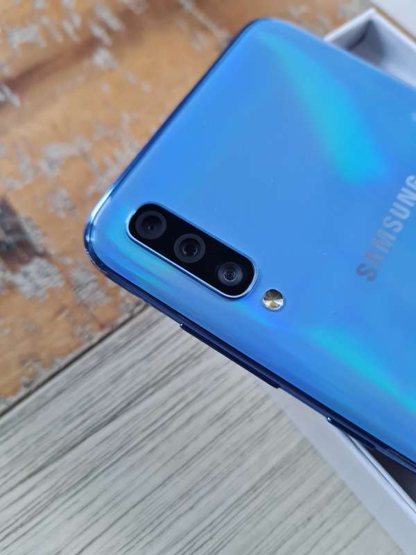 Samsung Galaxy A70 128GB Blue