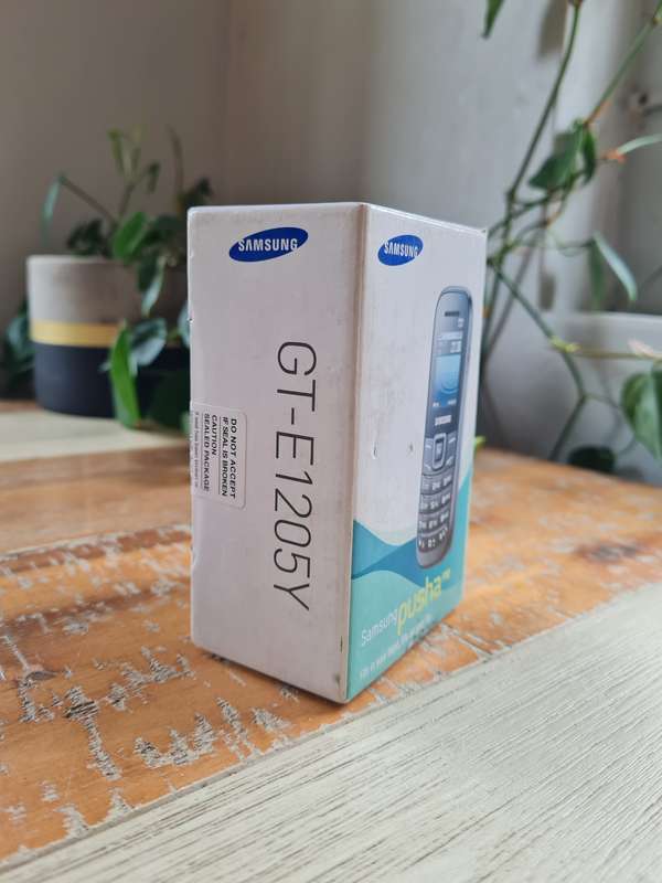 Samsung E1205 Black