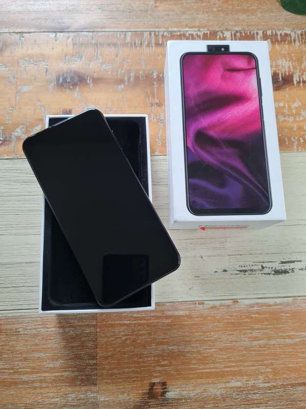 Hisense H50 Zoom 128GB Black Pearl