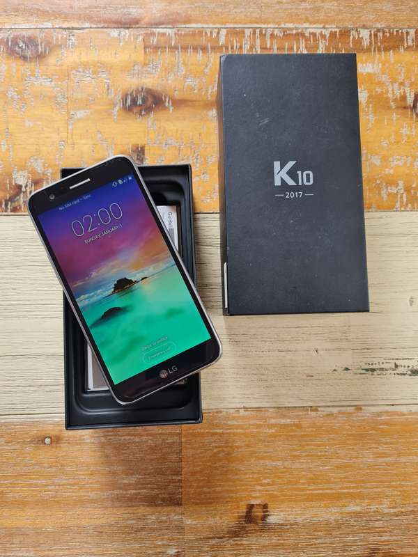 LG K10 2017 16GB Titan