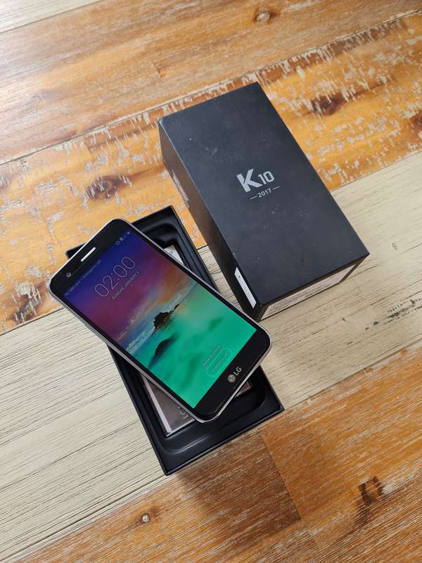 LG K10 2017 16GB Titan