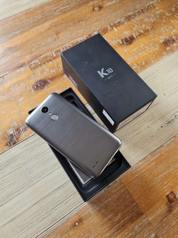 LG K10 2017 16GB Titan