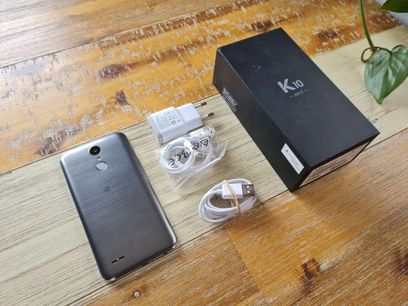 LG K10 2017 16GB Titan