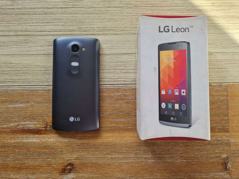 LG Leon LTE 8GB Black Titanium