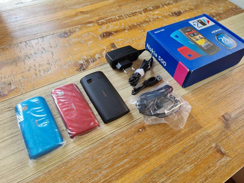 Nokia 500 2GB Black