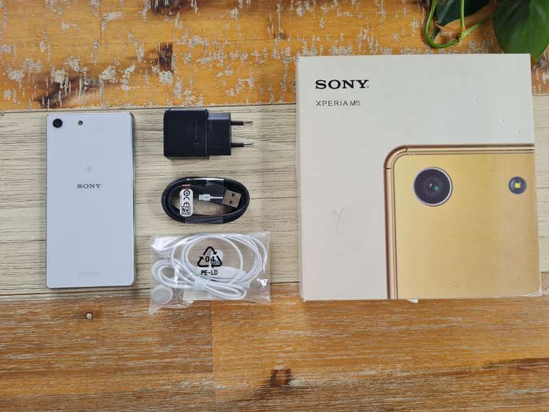 Sony Xperia M5 16GB White