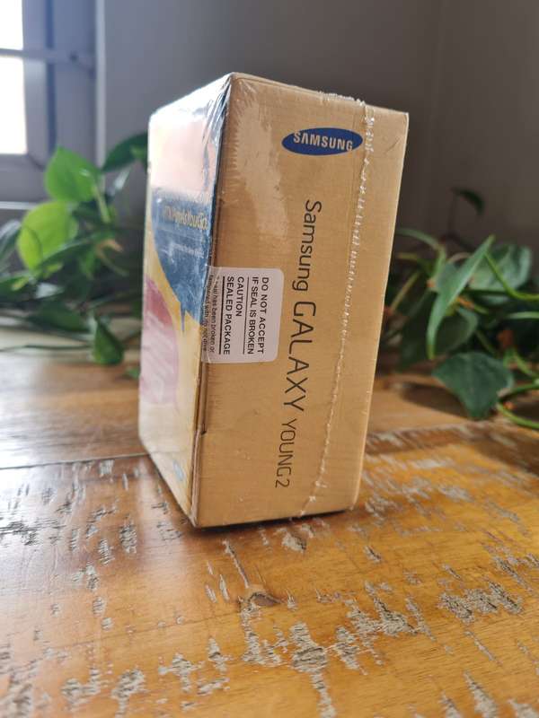 Samsung Galaxy Young 2 (G130) 4GB Iris Charcoal