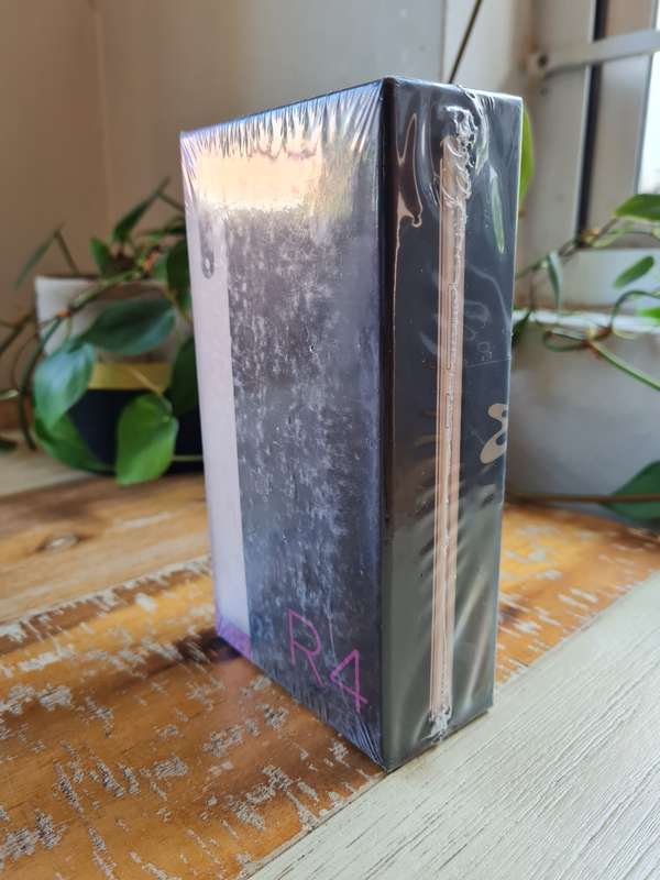 Mobicel R4 8GB Gold
