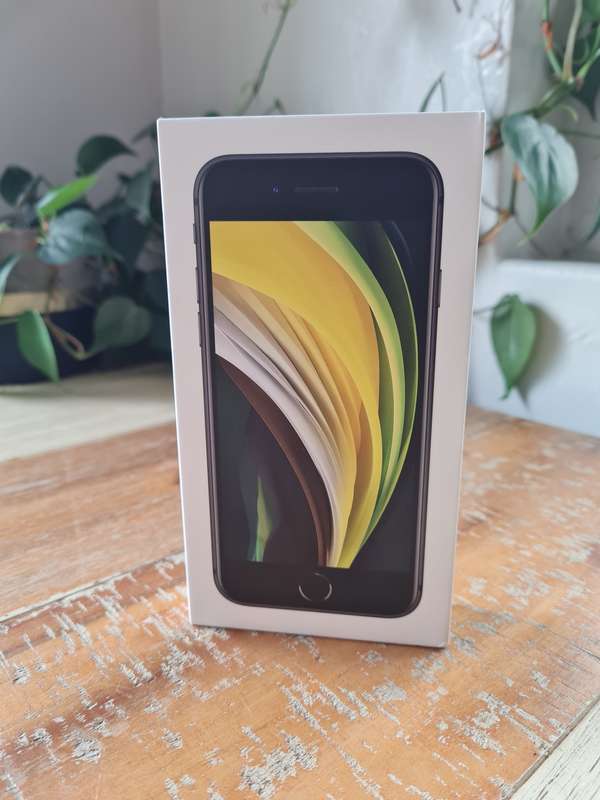 Apple iPhone SE 2020 64GB Black