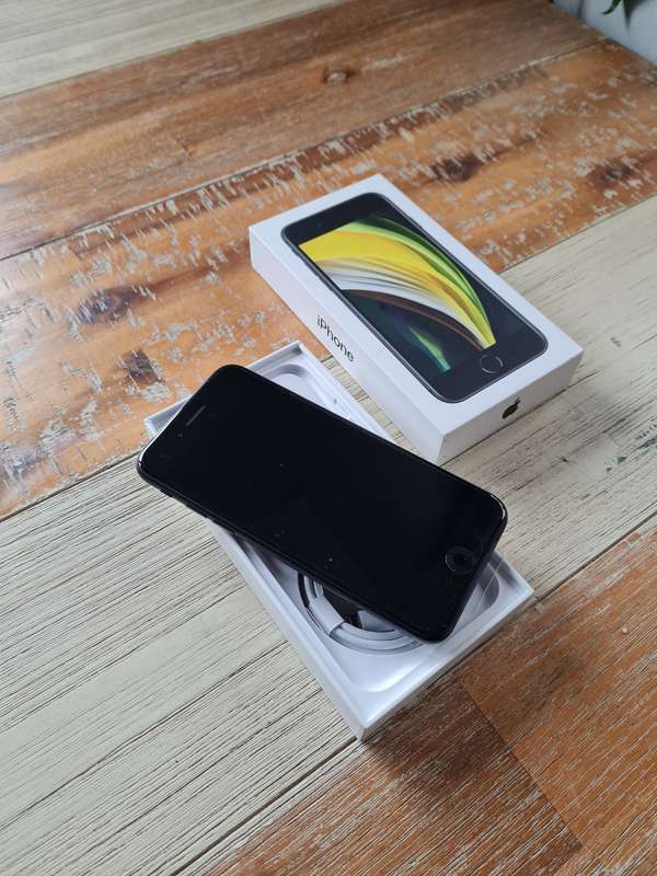Apple iPhone SE 2020 64GB Black