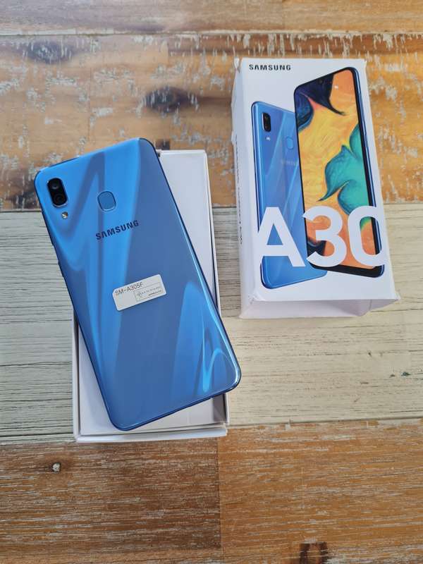 Samsung Galaxy A30 64GB Blue