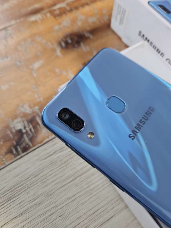 Samsung Galaxy A30 64GB Blue