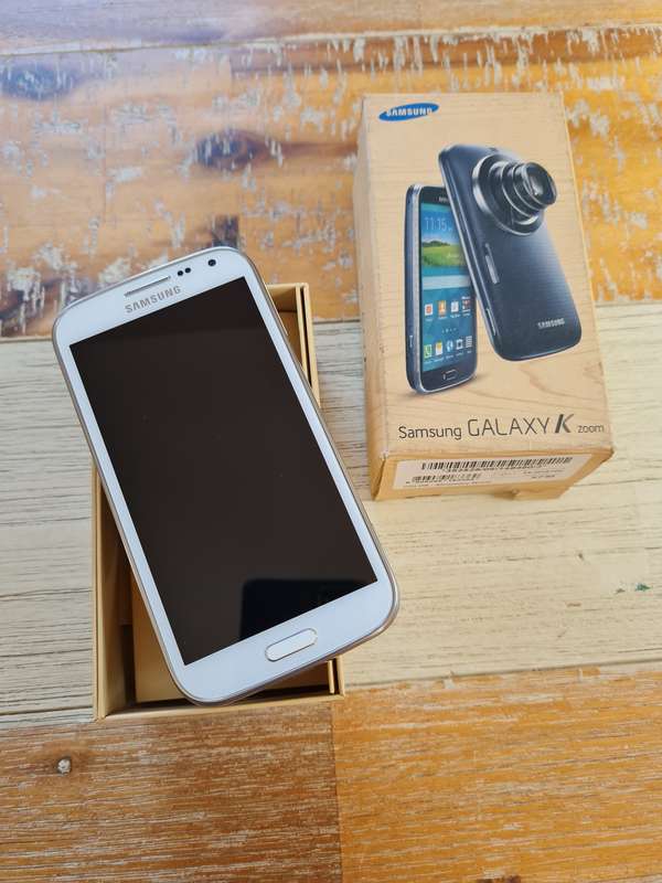 Samsung Galaxy K Zoom 8GB Shimmery White