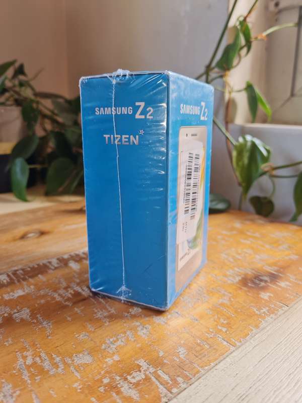 Samsung Z2 8GB Gold