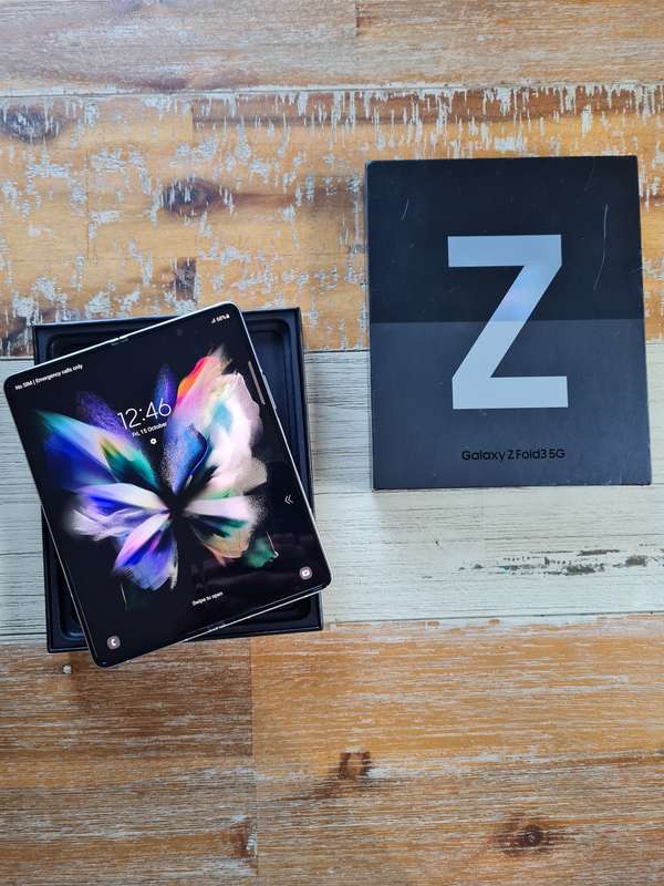 Samsung Galaxy Z Fold 3 256GB Phantom Silver