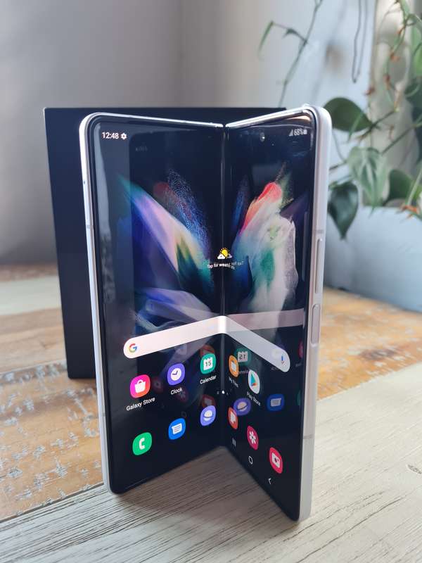 Samsung Galaxy Z Fold 3 256GB Phantom Silver