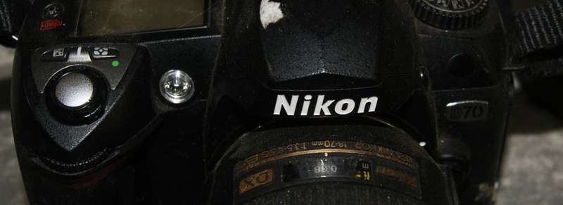 Nikon D70 AF-5 Nikkor 18-70mm camera