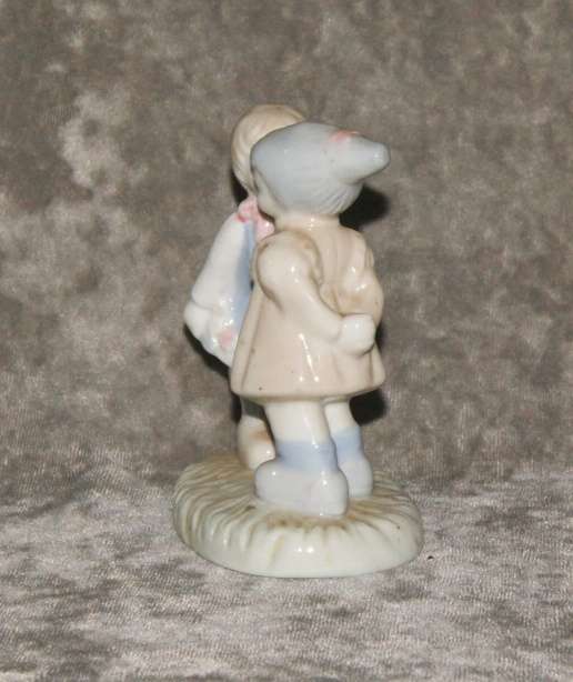 Heritage Porcelain "First Kiss" figurine