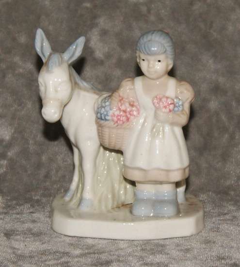 Heritage Porcelain "Flower Girl" figurine