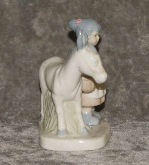 Heritage Porcelain "Flower Girl" figurine
