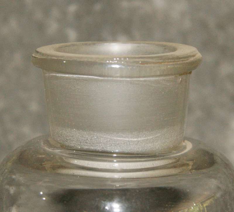 Scientific chemical bottle with ground hand blown glass stopper (300ml)