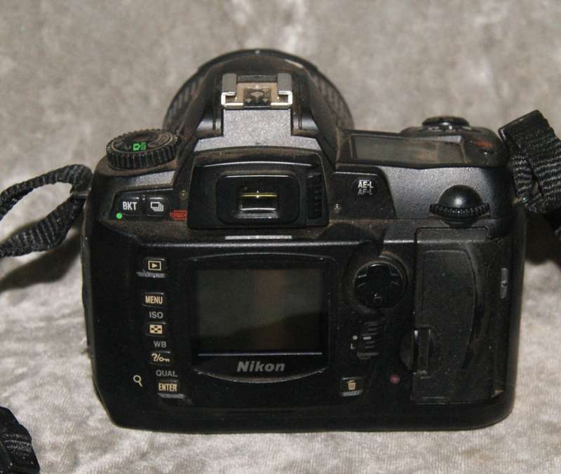 Nikon D70 AF-5 Nikkor 18-70mm camera